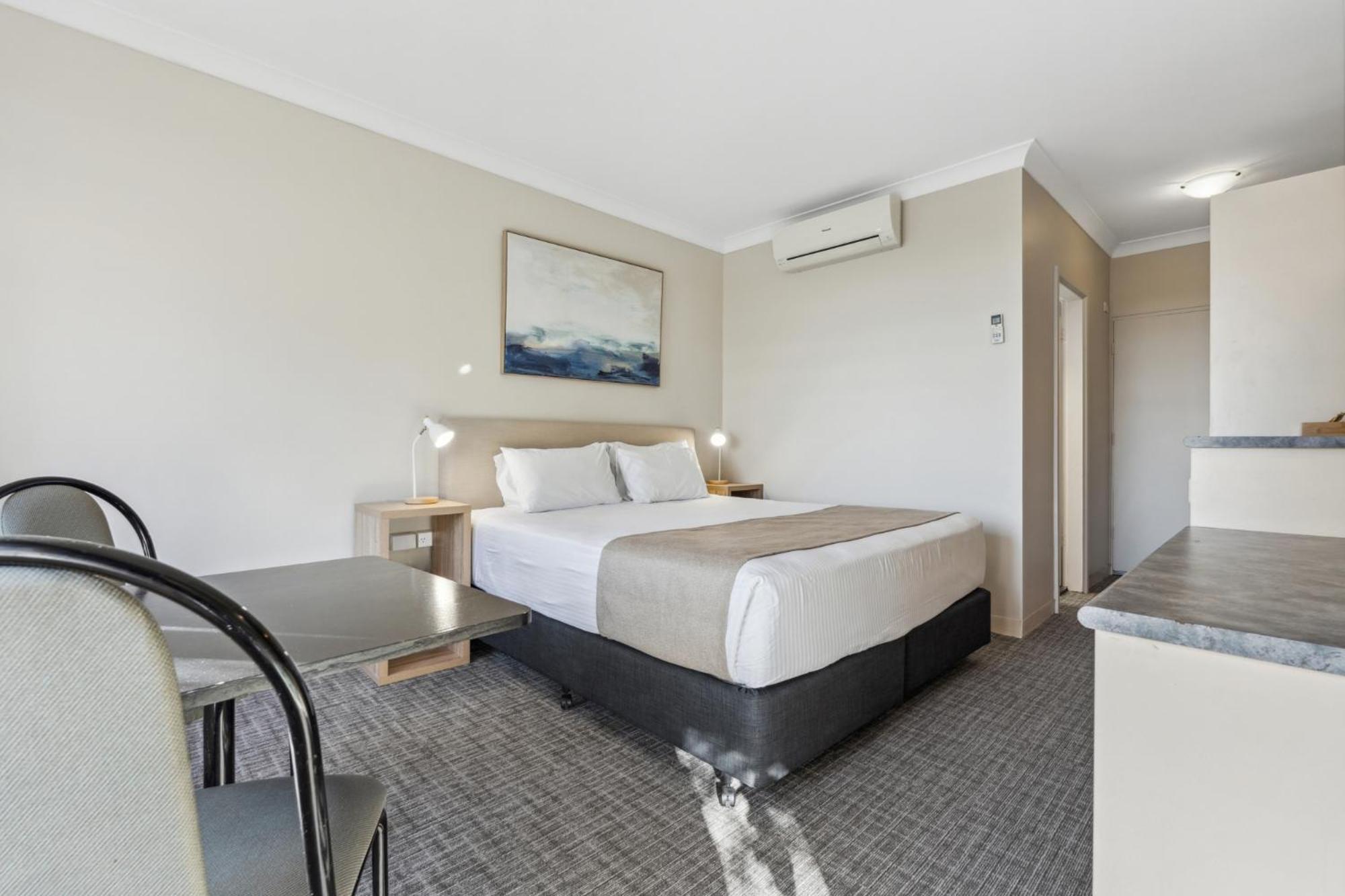 Econo Lodge Dockside Glenelg Adelaide Ngoại thất bức ảnh