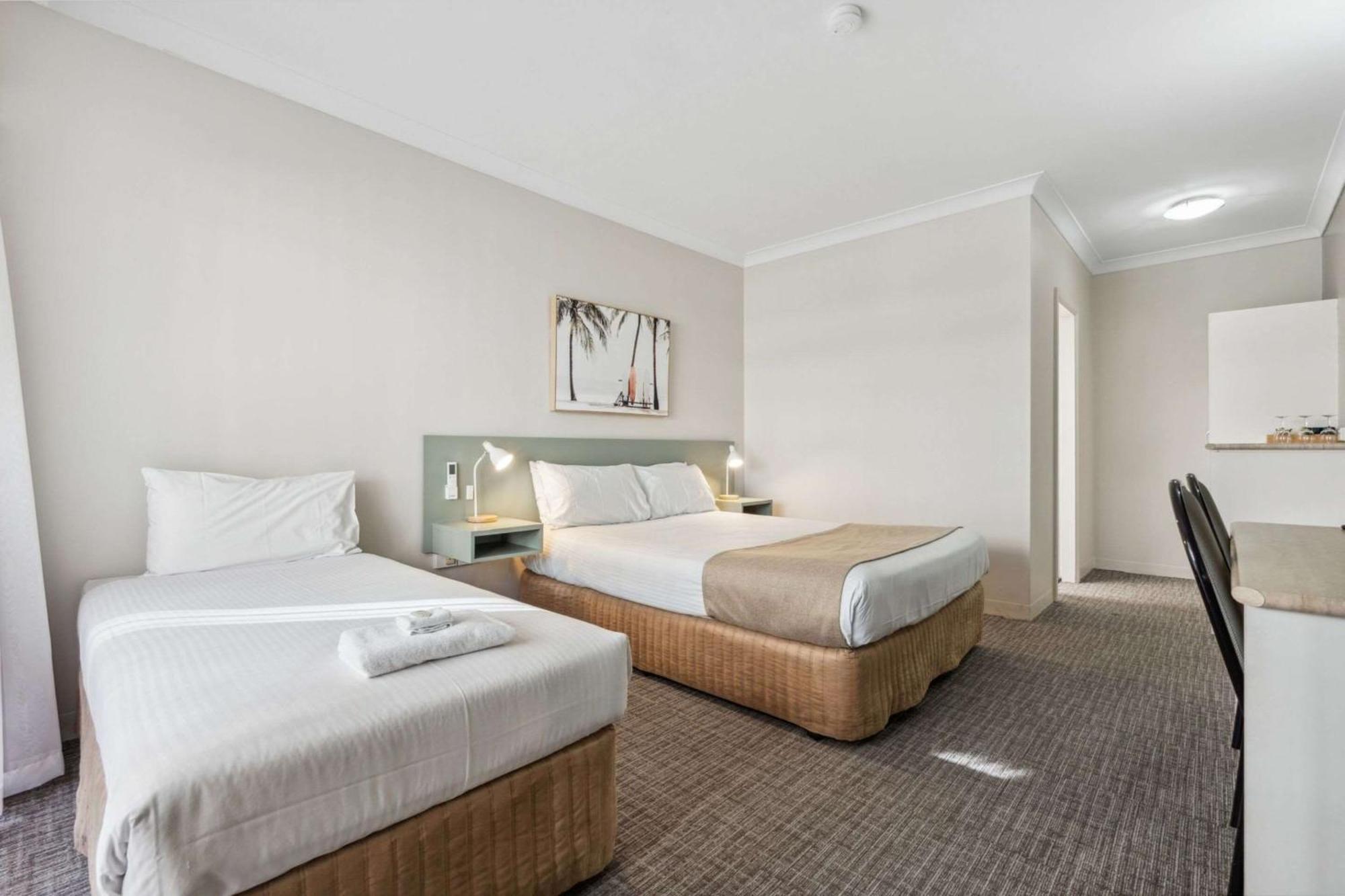 Econo Lodge Dockside Glenelg Adelaide Ngoại thất bức ảnh