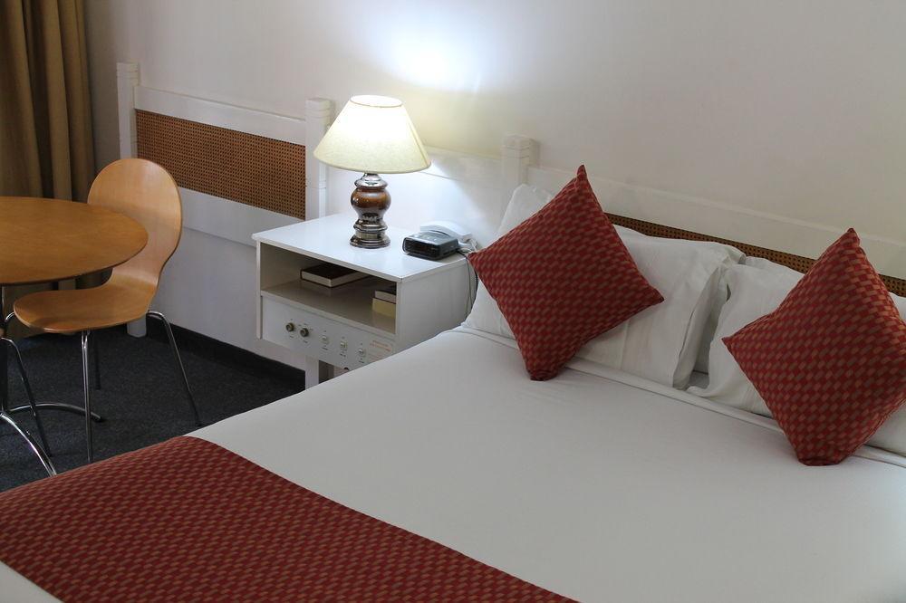 Econo Lodge Dockside Glenelg Adelaide Ngoại thất bức ảnh
