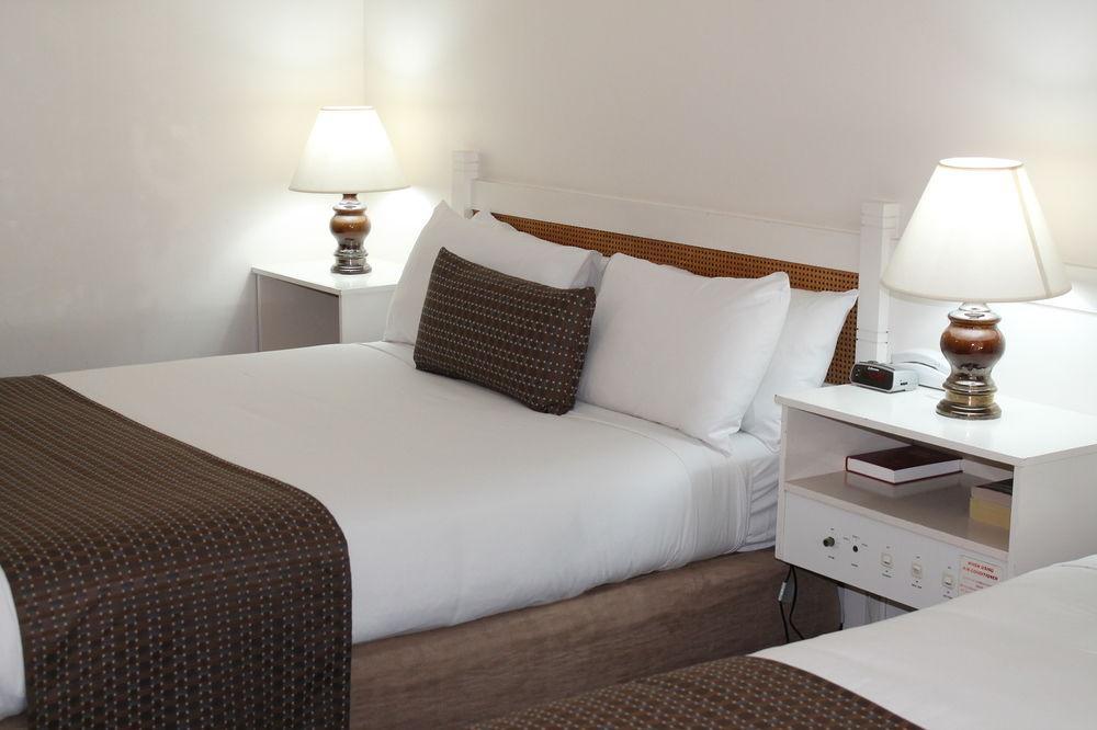 Econo Lodge Dockside Glenelg Adelaide Ngoại thất bức ảnh