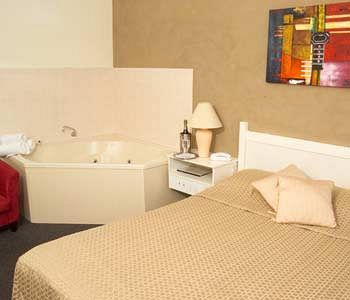Econo Lodge Dockside Glenelg Adelaide Ngoại thất bức ảnh