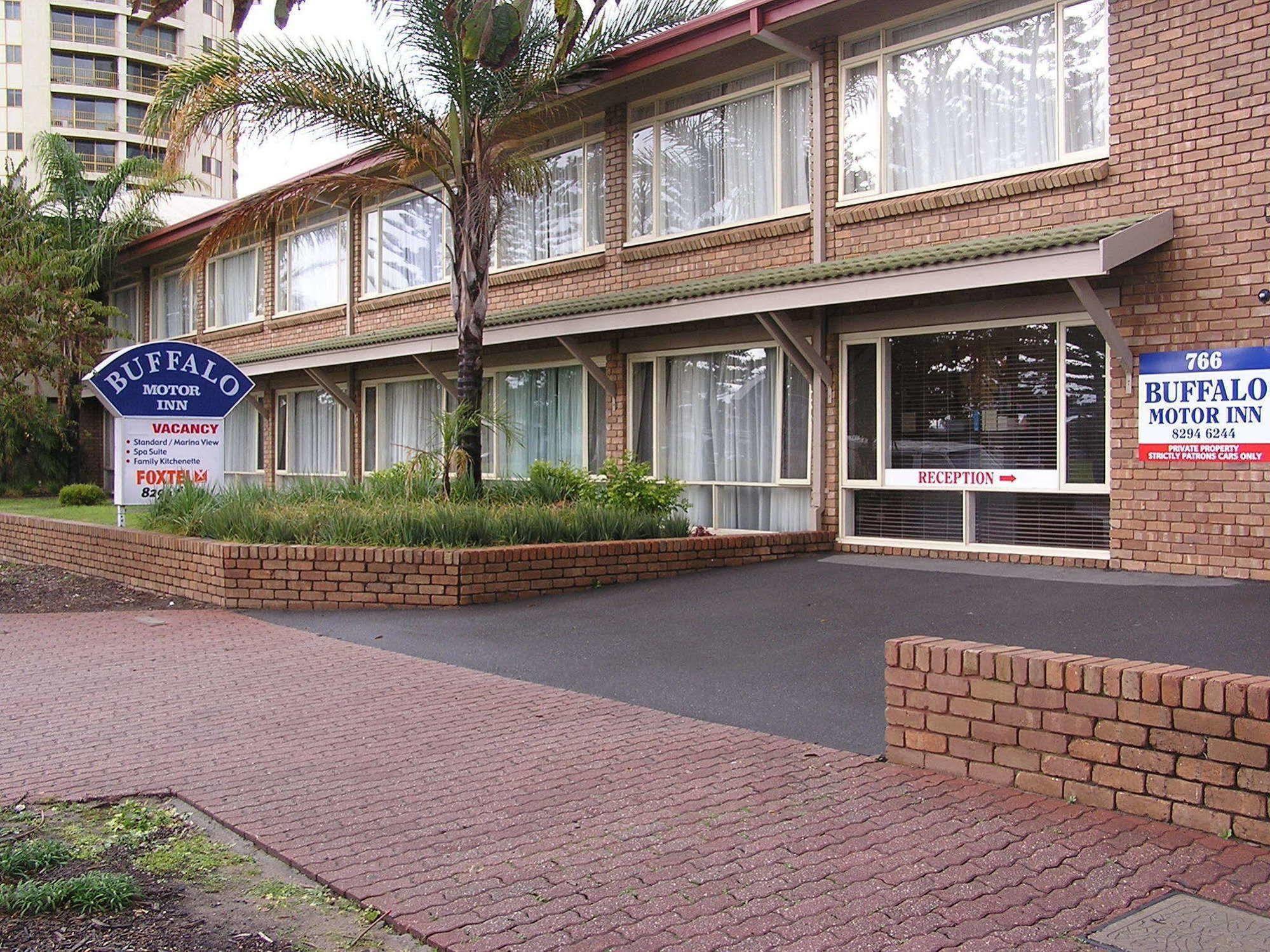 Econo Lodge Dockside Glenelg Adelaide Ngoại thất bức ảnh